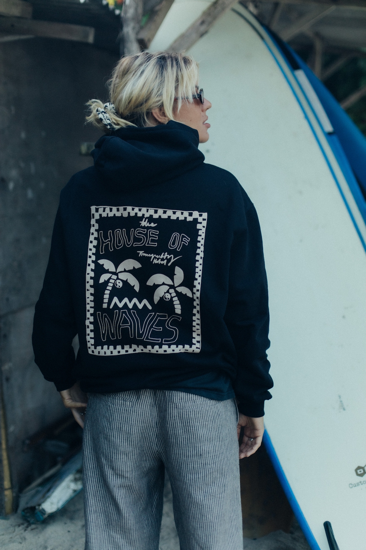 House Of Waves Hoodie - Space Black