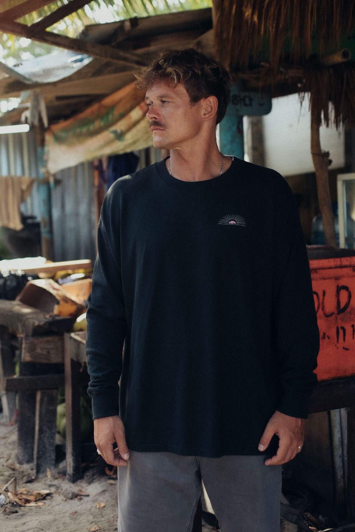 Let Angels Surf LS - Acid Black