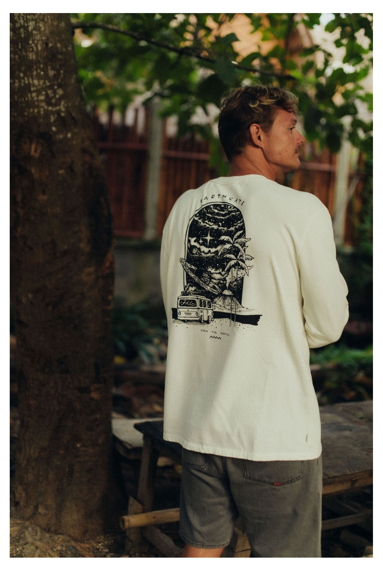 Portal LS - Vintage White | Surf Inc. Portal LS - Vintage White | Surf Inc.