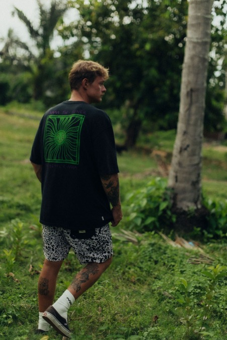 Suner Better Tee - Acid Black Suner Better Tee - Acid Black