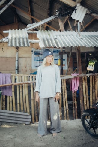 Beach Bum Sweater - Light Grey