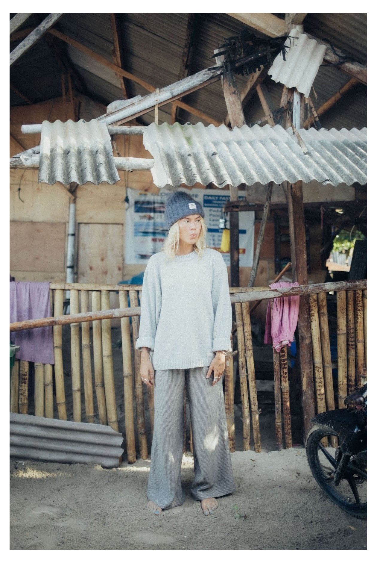 Beach Bum Sweater - Light Grey