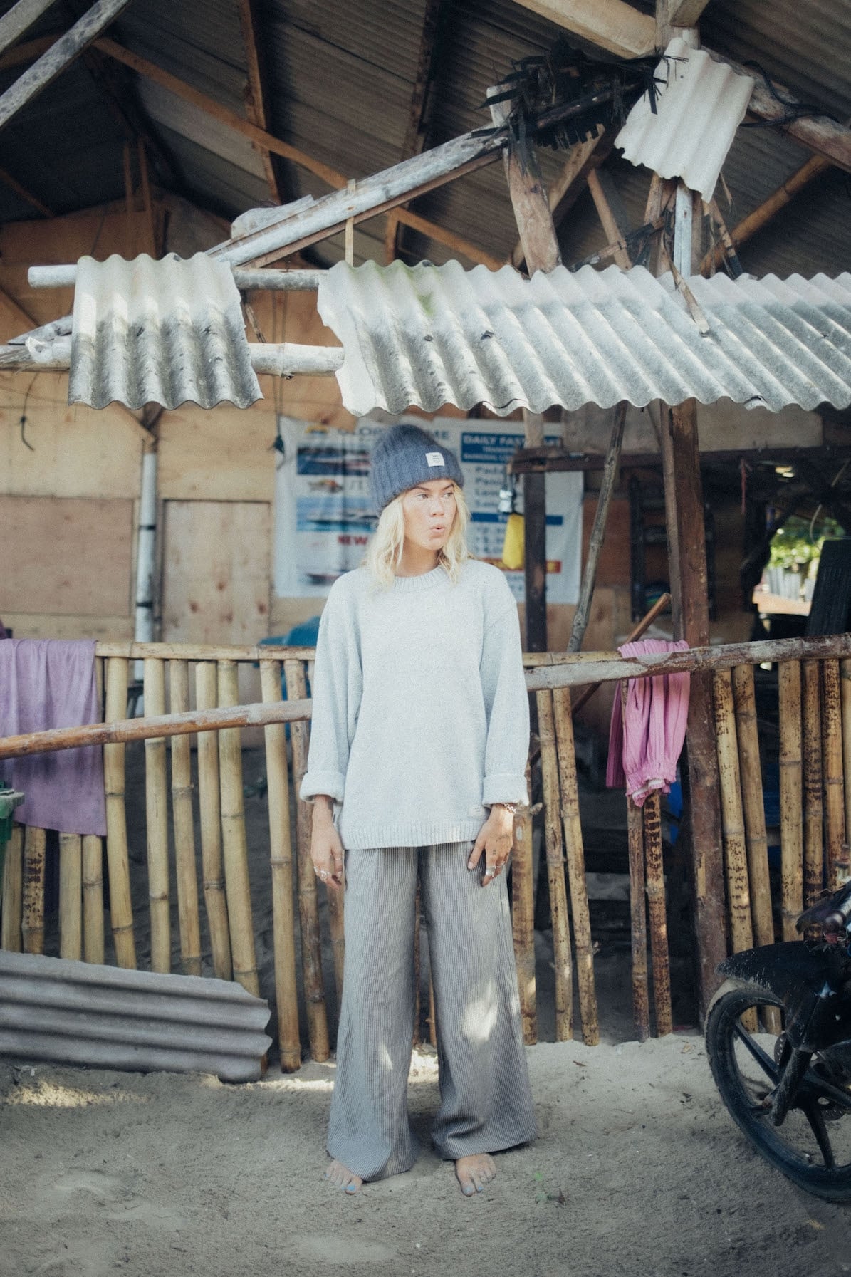 Beach Bum Sweater - Light Grey