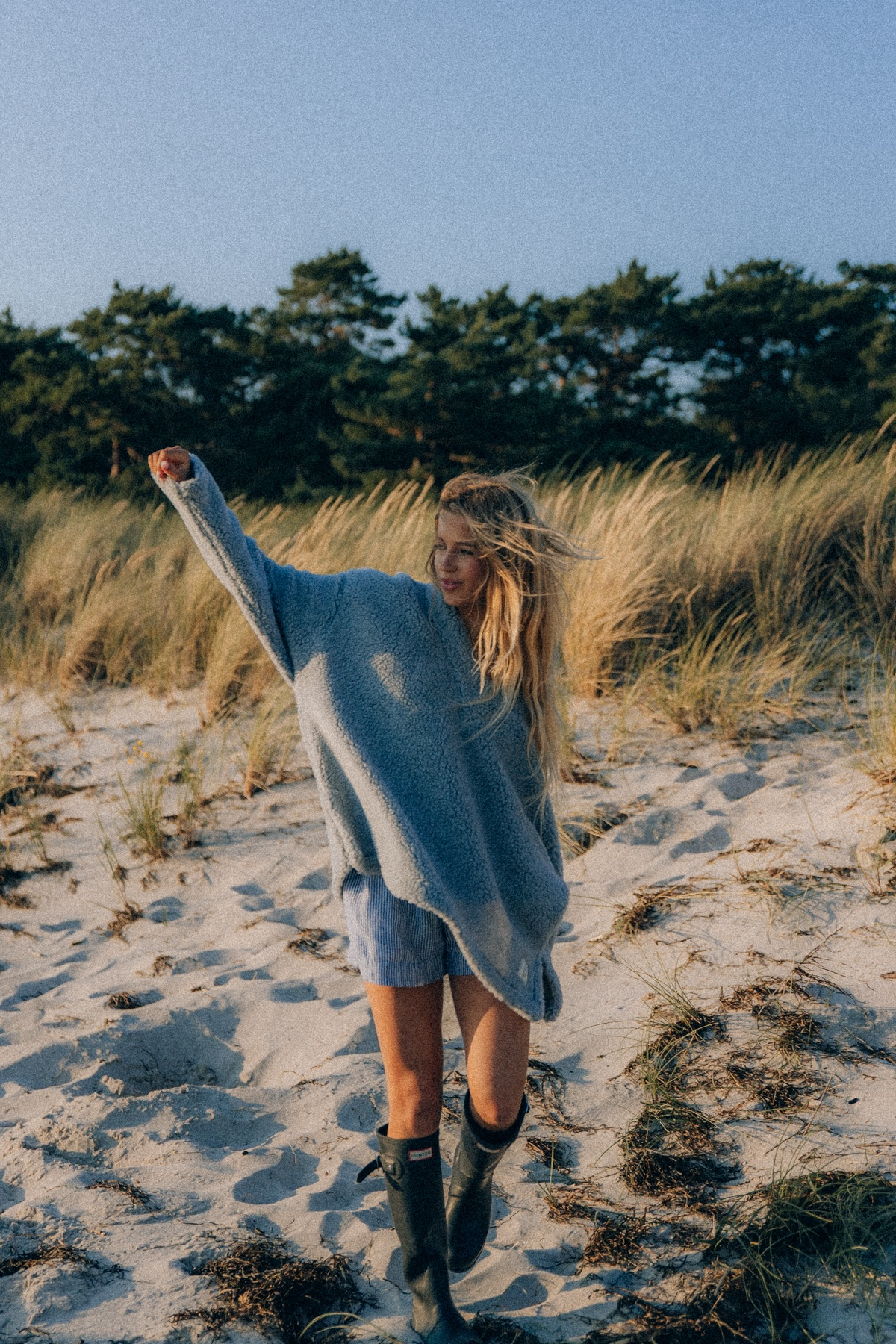 Sweatshirt mit V-Ausschnitt und Sherpa-Futter – Grau Sweatshirt mit V-Ausschnitt und Sherpa-Futter – Grau
