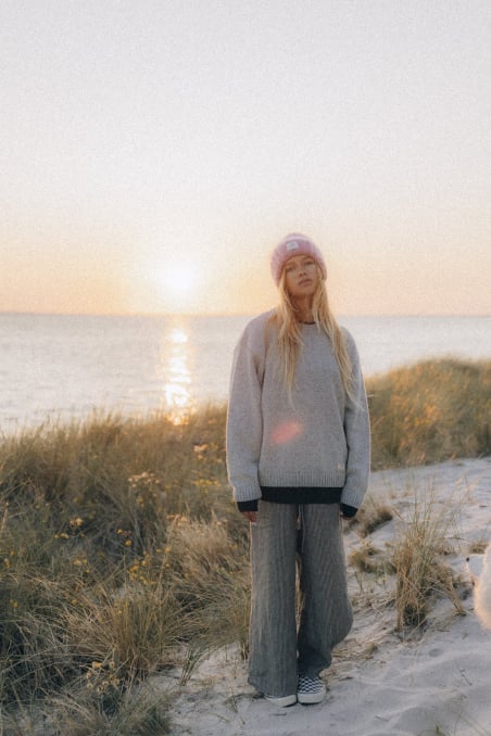 Olivia SRF Beanie - Dirty Pink Olivia SRF Beanie - Dirty Pink