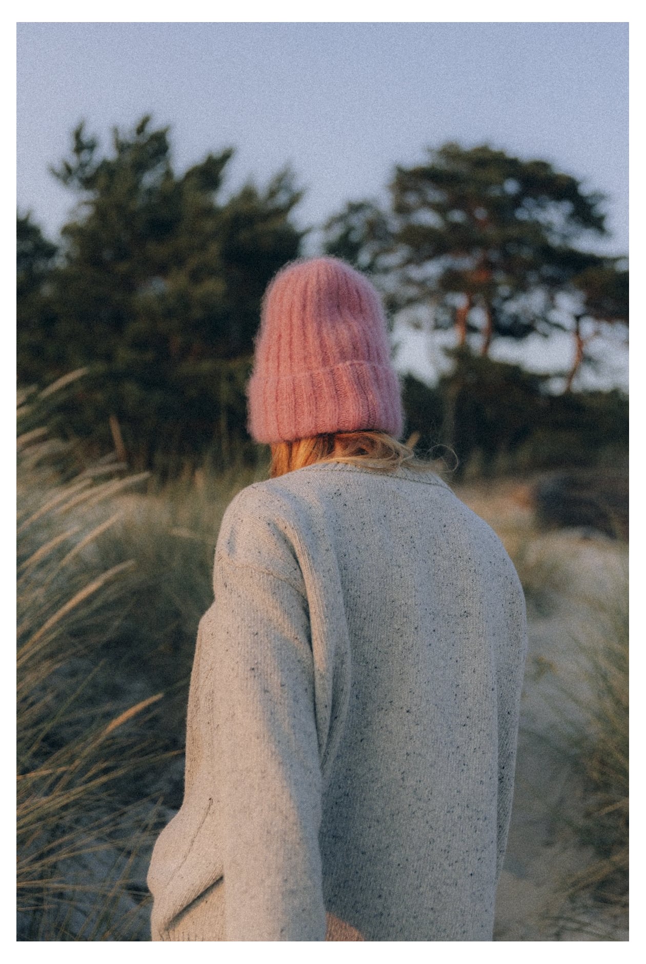 Beach Bum Sweater - Light Grey