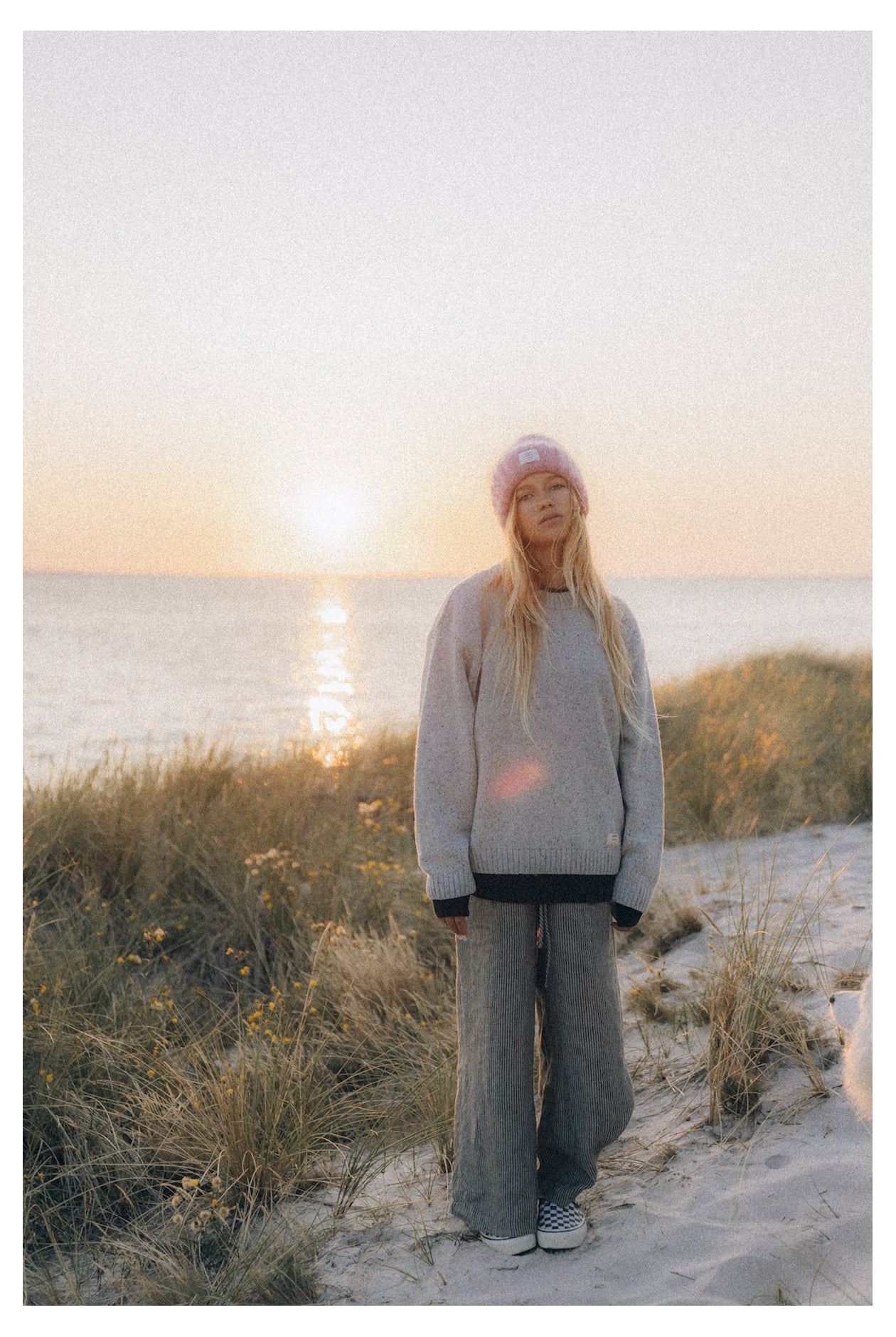 Beach Bum Sweater - Light Grey