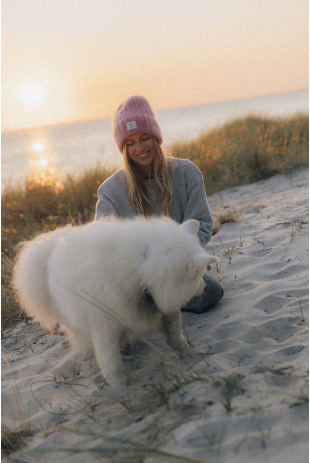 Beach Bum Sweater - Light Grey Beach Bum Sweater - Light Grey