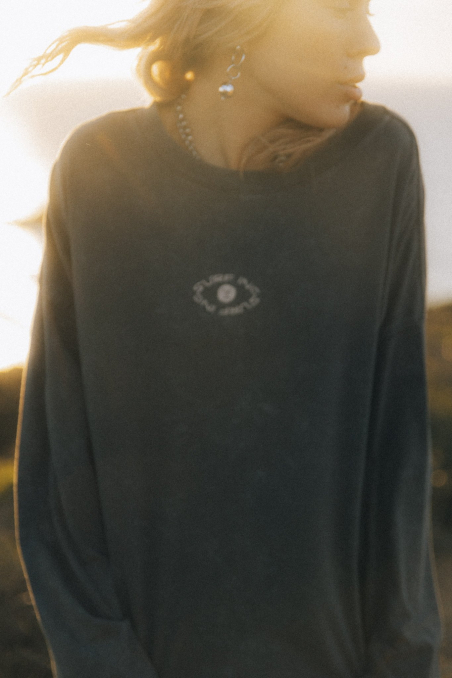 Moody Sun LS - Stone Grey Moody Sun LS - Stone Grey