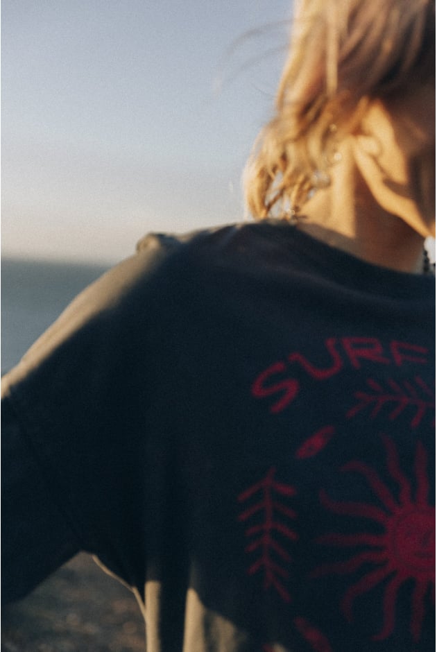 Moody Red Sun LS - Stone Grey Moody Red Sun LS - Stone Grey