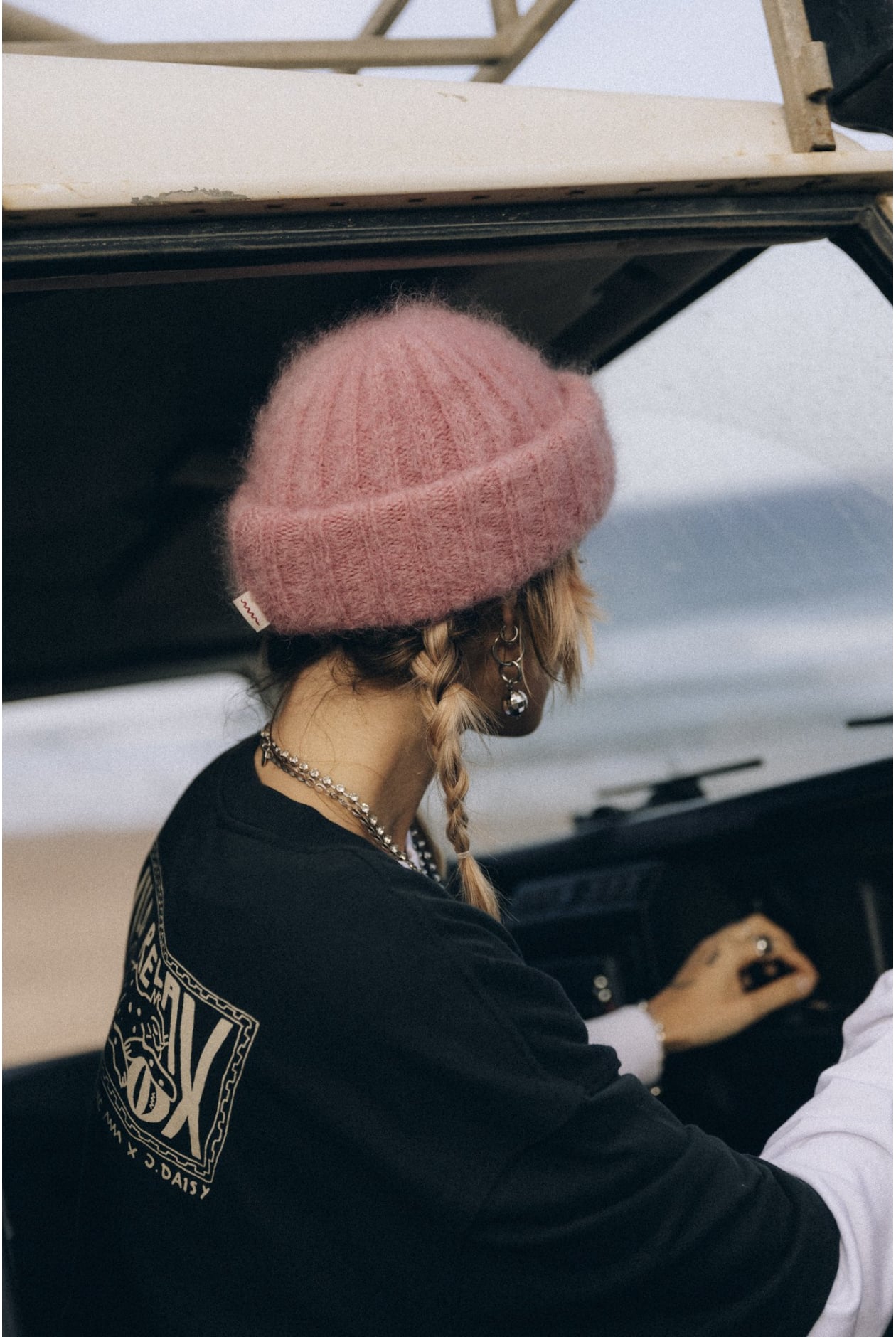 Wild Relax Tee - Acid Black Wild Relax Tee - Acid Black